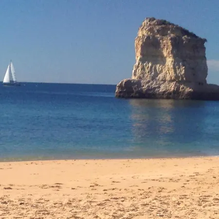 Praia Da Rocha 2 Bed Spacious Apartment