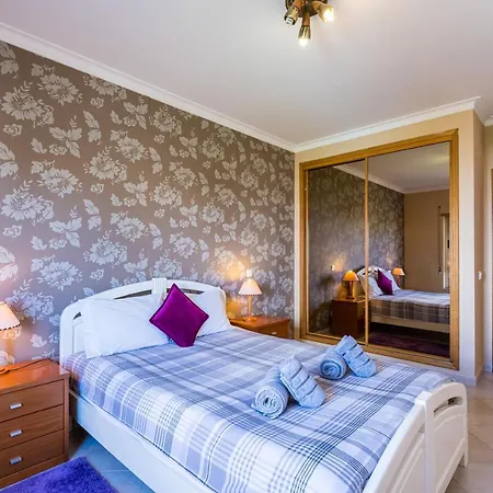 Praia Da Rocha 2 Bed Spacious
